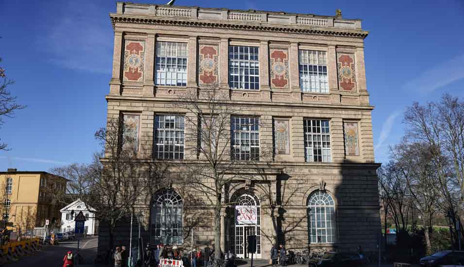 Das Gebäude der Kunstakademie Düsseldorf Anfang Februar 2022.